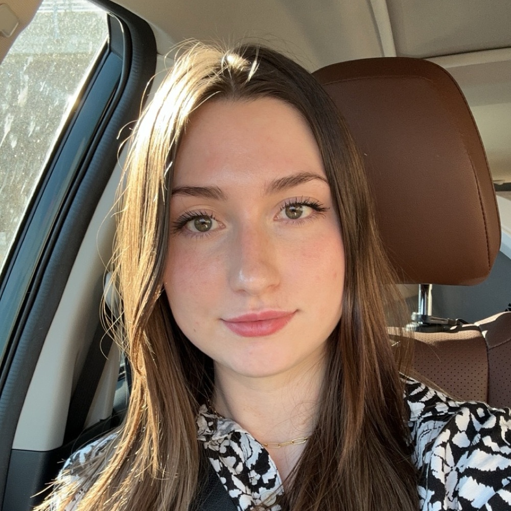 Meet your Posher, Brooke